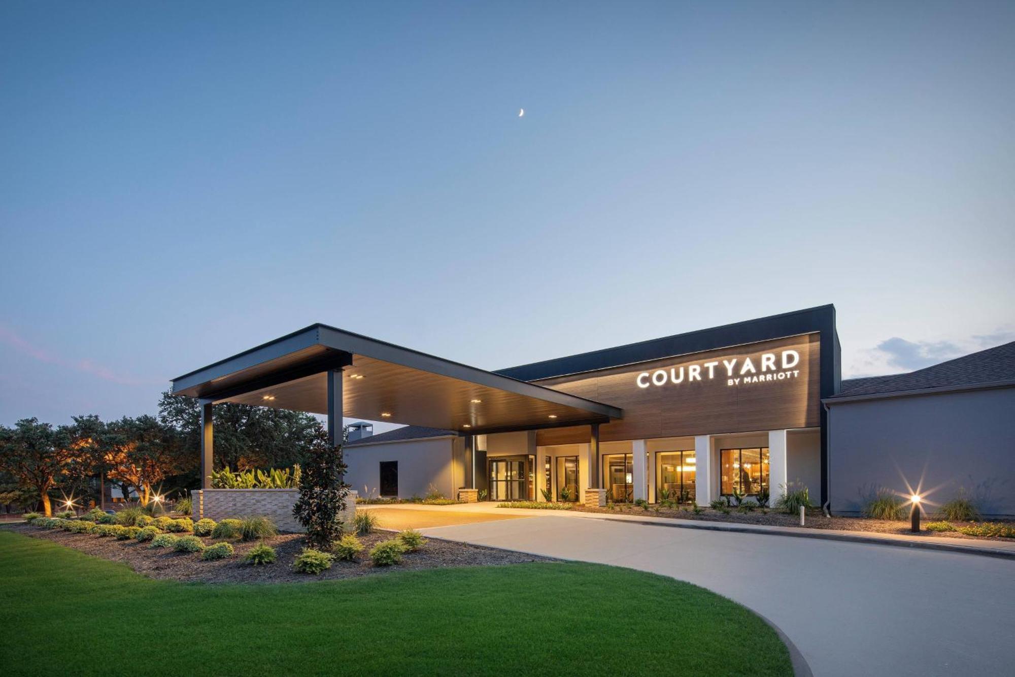 Courtyard Dallas Addison Midway Esterno foto