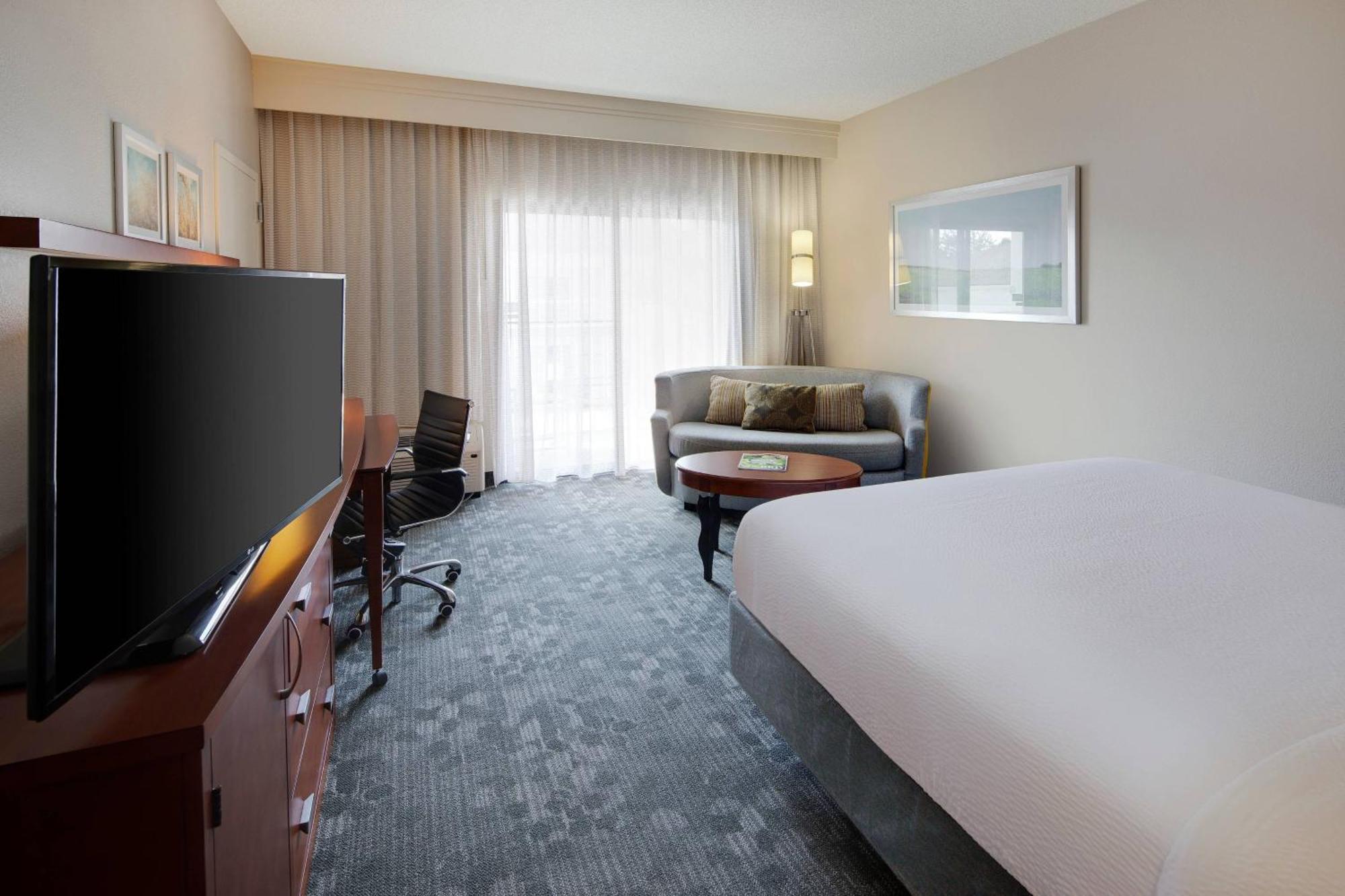 Courtyard Dallas Addison Midway Esterno foto