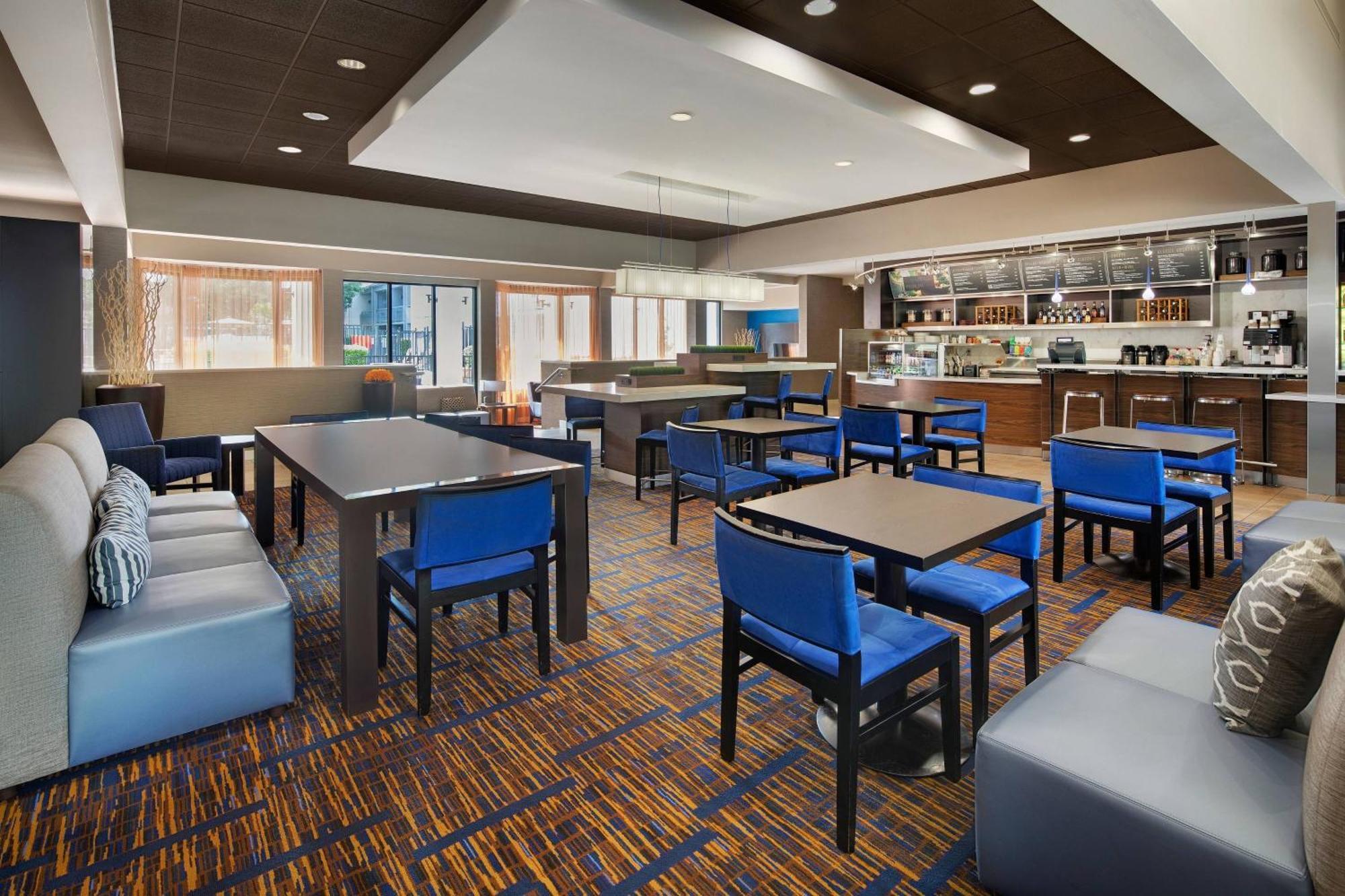 Courtyard Dallas Addison Midway Esterno foto